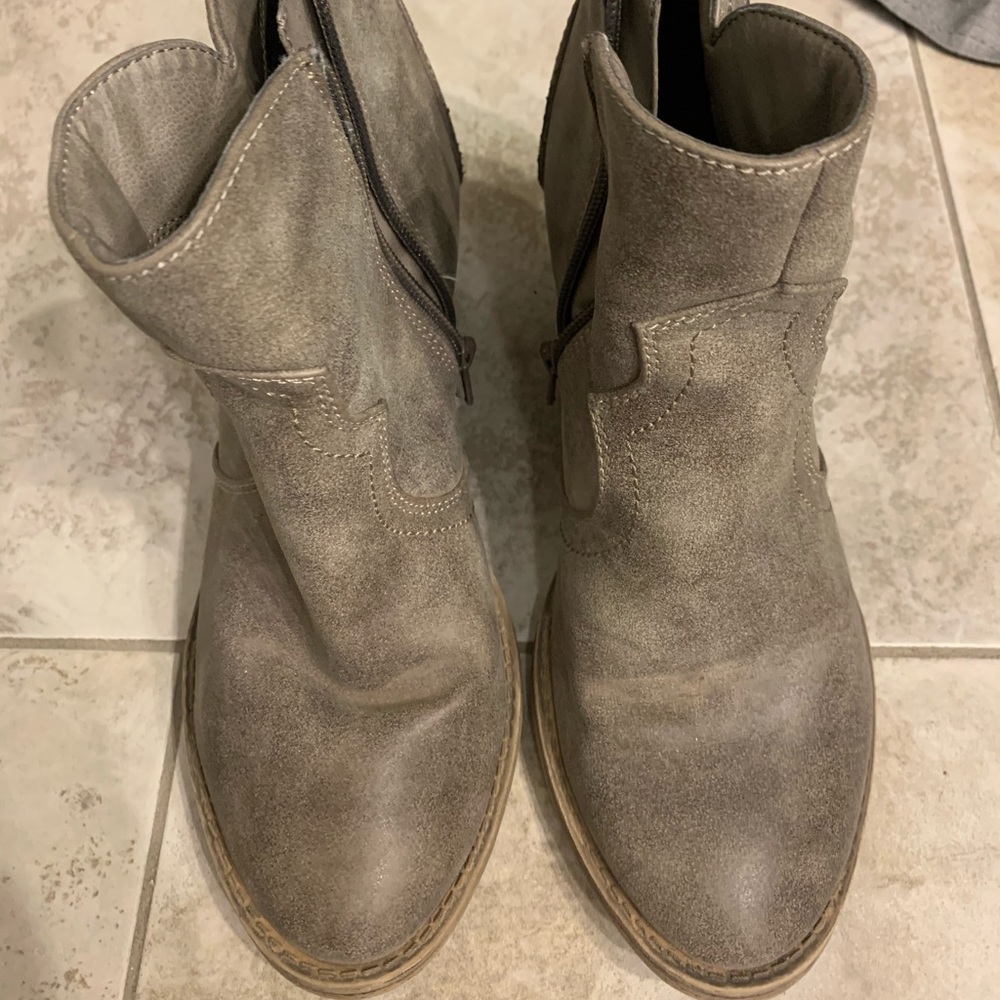 Farrah boots ( from buckle)